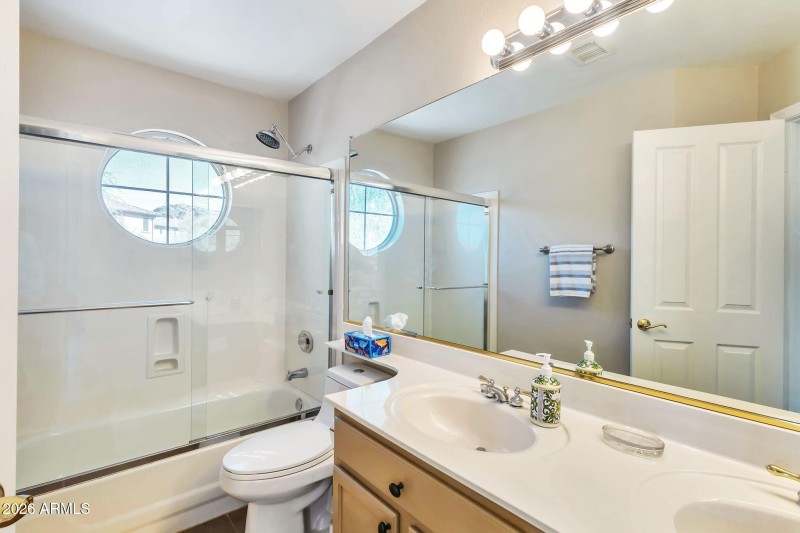 Mountain Vista Secondary Bath