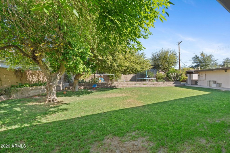 40-web-or-mls-5944-e-calle-del-norte