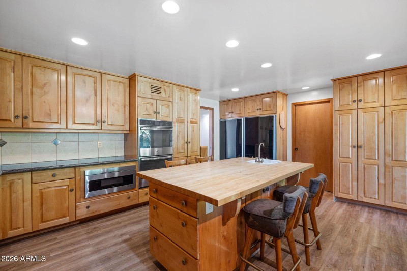 32-web-or-mls-5944-e-calle-del-norte