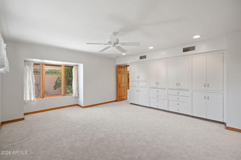 24-web-or-mls-5944-e-calle-del-norte