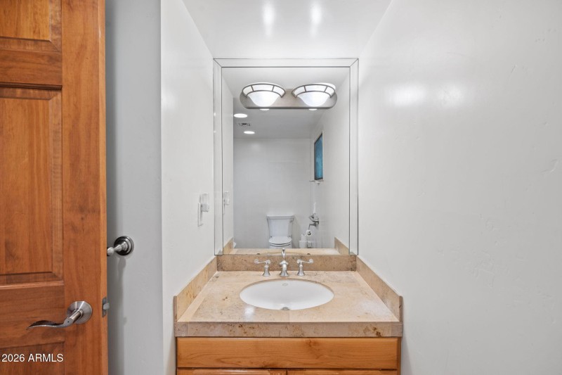 29-web-or-mls-5944-e-calle-del-norte