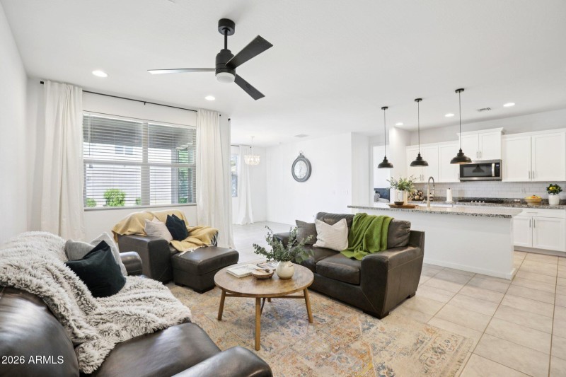 8-web-or-mls-W Fetlock Trl-S1303-008