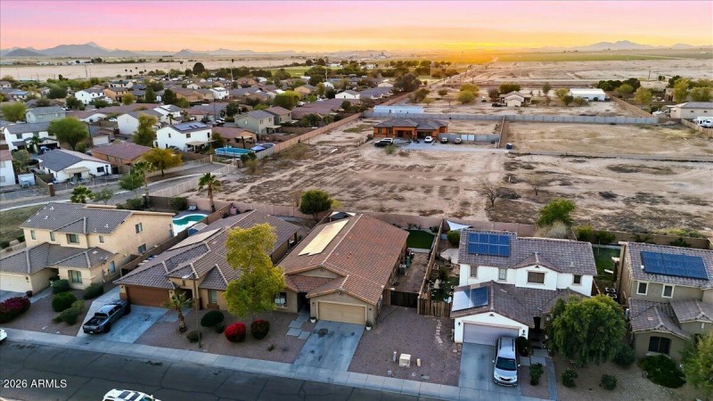 12-9a58e2a1-acca-4b25-a072-cfe33b2a1c43