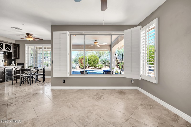 2812 W Reedy Creek Dr-8