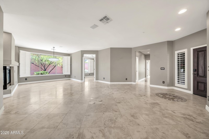 2812 W Reedy Creek Dr-15