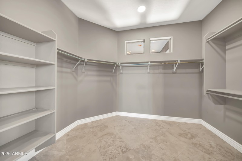 2812 W Reedy Creek Dr-25