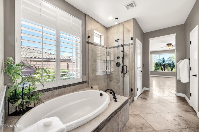 2812 W Reedy Creek Dr-26