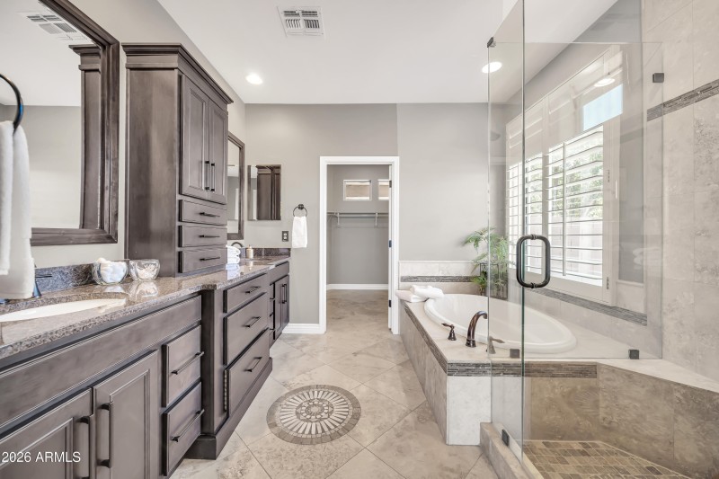 2812 W Reedy Creek Dr-28