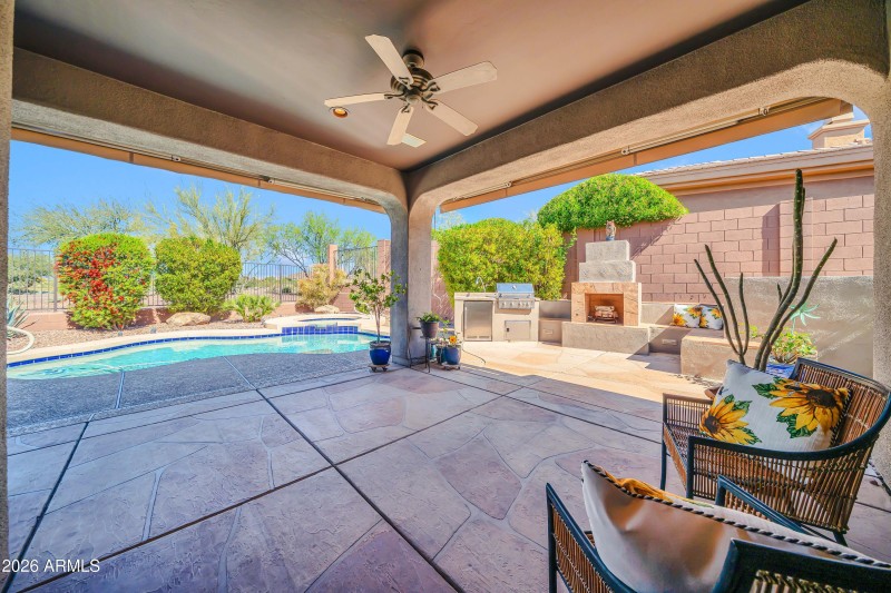 2812 W Reedy Creek Dr-40