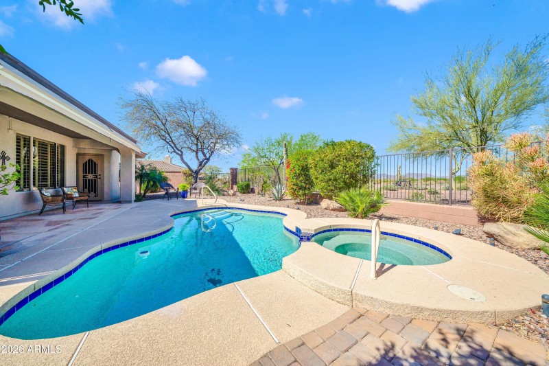 2812 W Reedy Creek Dr-44