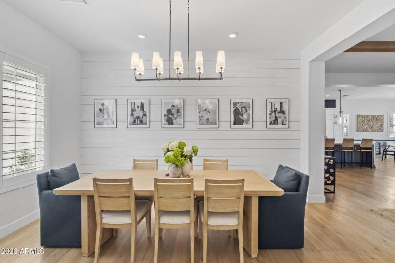 8409 N DIller Grove Lane, Phoenix 85021