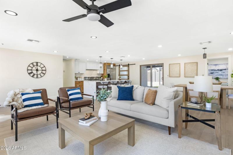 3718 E Evans Dr Phoenix - 230