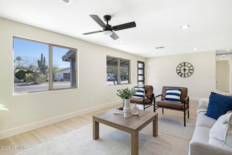 3718 E Evans Dr Phoenix - 235