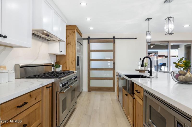 3718 E Evans Dr Phoenix - 275