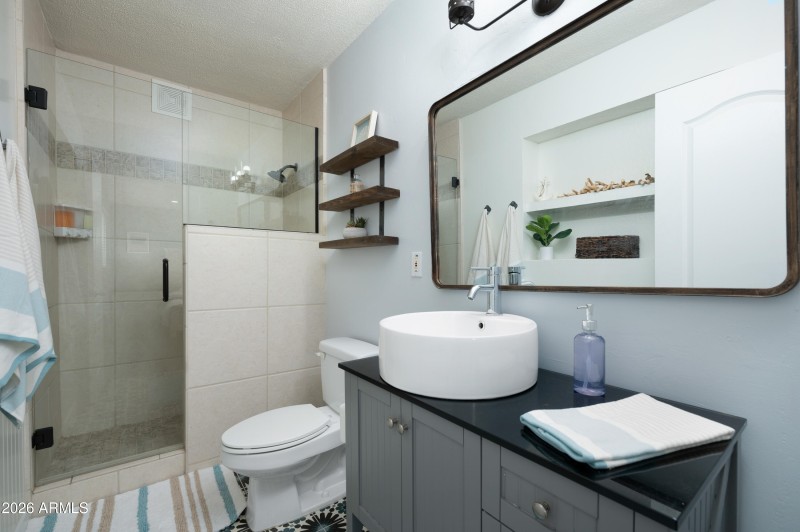 Secondary Primary Bathroom