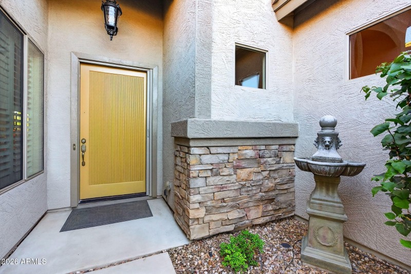 8-web-or-mls-06E Dubois Ave