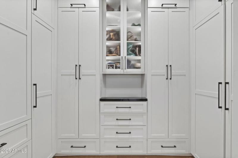 8409 N DIller Grove Lane, Phoenix 85021