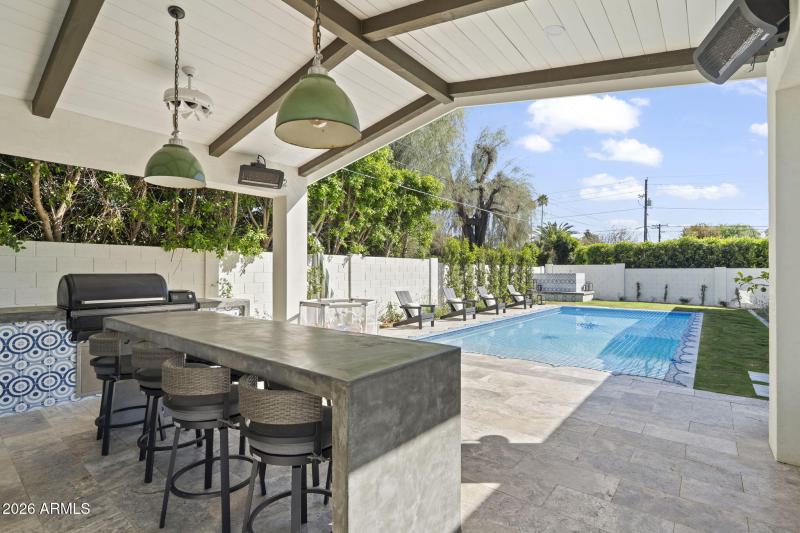 8409 N DIller Grove Lane, Phoenix 85021