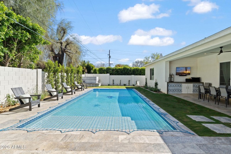 8409 N DIller Grove Lane, Phoenix 85021