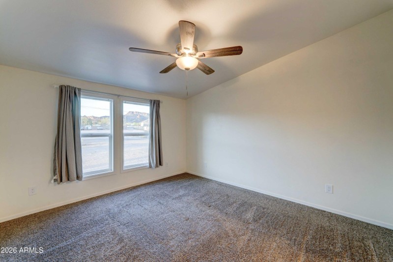 649 W Kaniksu Street-15