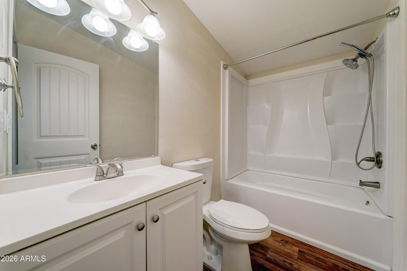 649 W Kaniksu Street-24