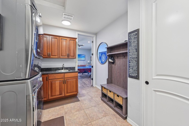 19-web-or-mls-N Cloverfield Cir-019