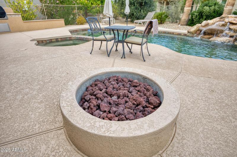 FIRE PIT