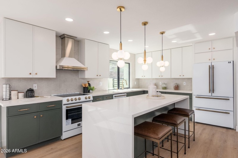 1926 E Augusta Ave - 14