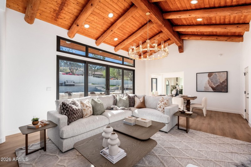 1926 E Augusta Ave - 26