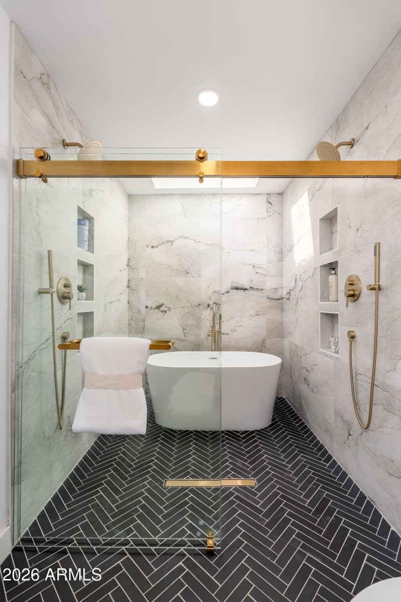 1926 E Augusta Ave - 32