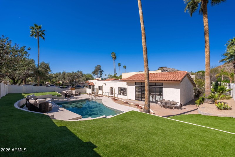 1926 E Augusta Ave - 44