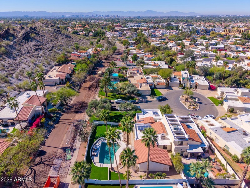 1926 E Augusta Ave - 55