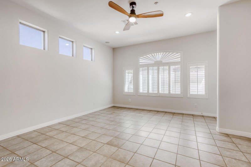 8697 E Krail St - Web Quality - 011 - 11