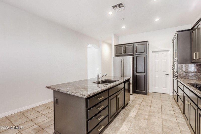 8697 E Krail St - Web Quality - 017 - 17