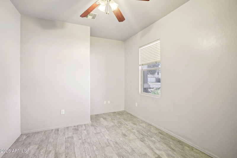 15-web-or-mls-E Obispo Ave-S1403-015