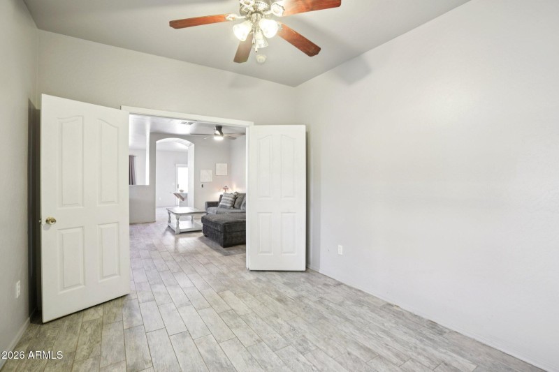 16-web-or-mls-E Obispo Ave-S1403-016