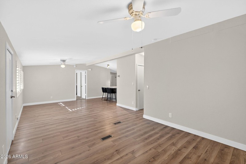 5-web-or-mls-17N 99th Ave