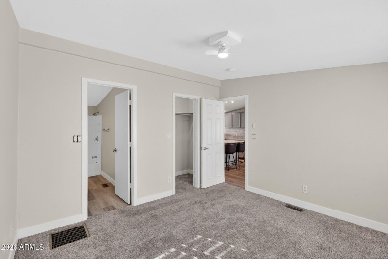 20-web-or-mls-25N 99th Ave