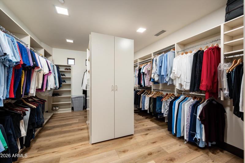 20-11343EApacheVistasDr-33