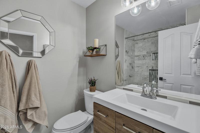 9421 E Jadecrest Dr-20