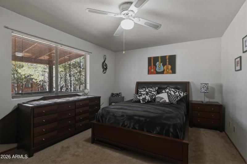 21 Downstairs bedroom