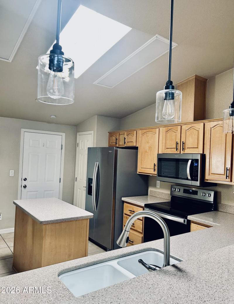 20) 67490-69875b886fdf2