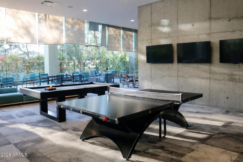 18_Pool Ping Pong Tables