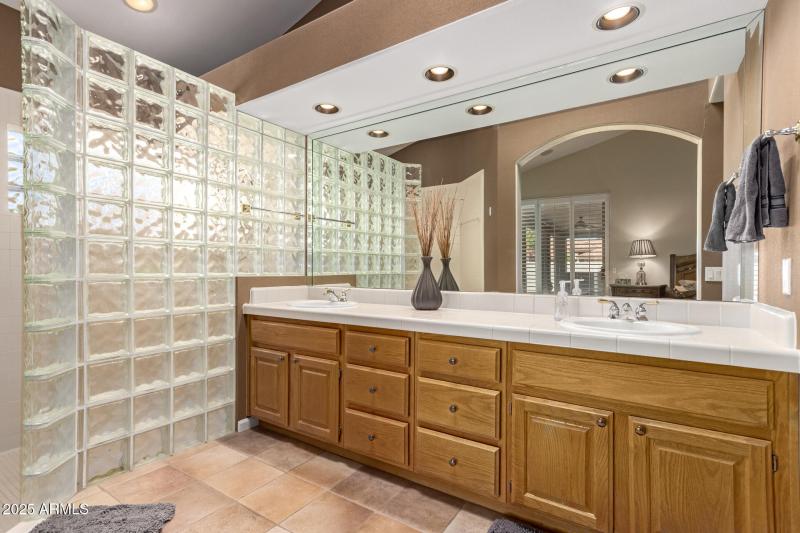 23801 Master Bathroom