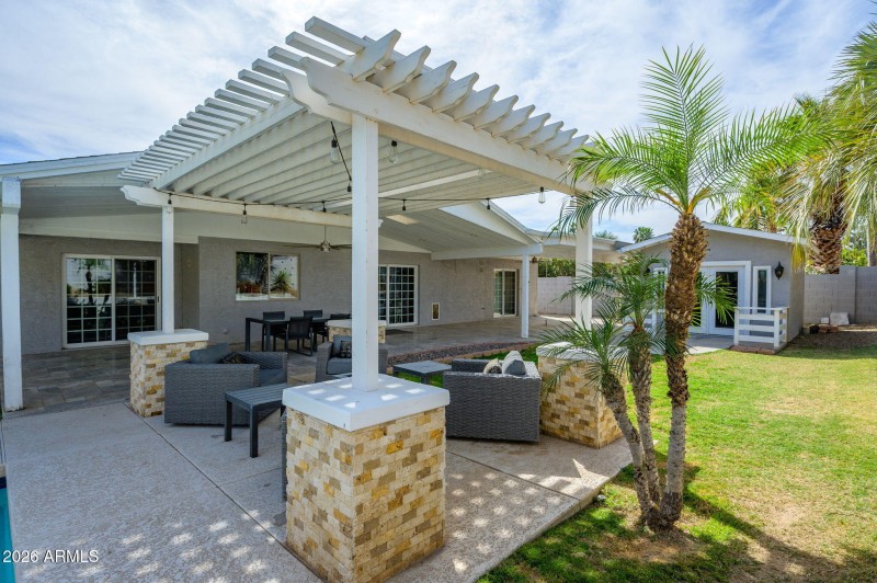 8-web-or-mls-Beverly-20