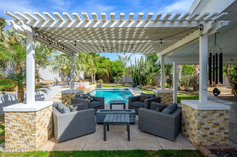 22-web-or-mls-Beverly-11