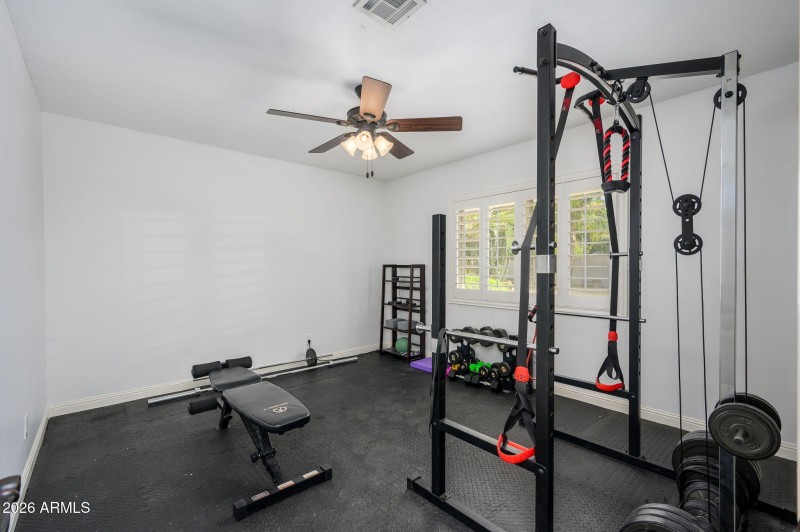 33-web-or-mls-Beverly-24