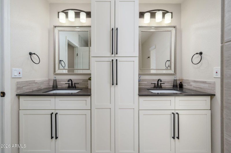 37-web-or-mls-Beverly-28