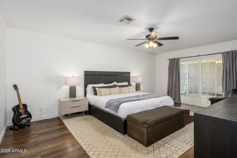 41-web-or-mls-Beverly-32