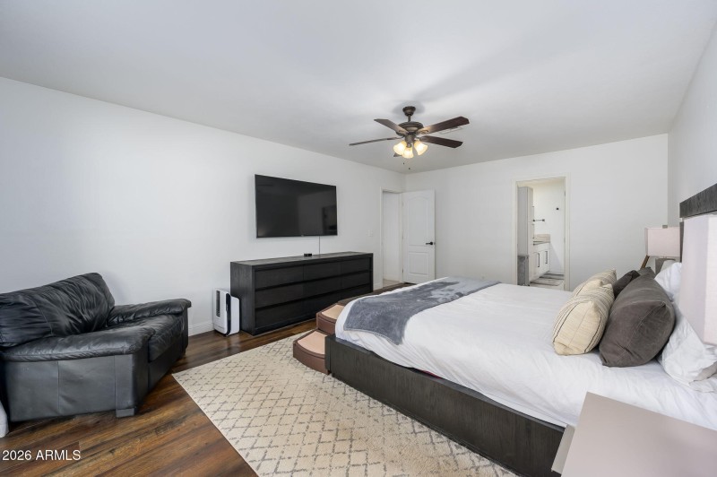 42-web-or-mls-Beverly-33